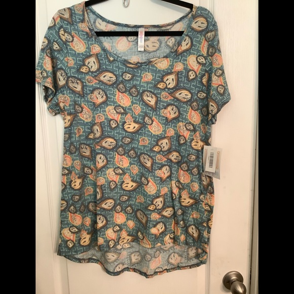 NWT L Lularoe Classic T - Picture 1 of 1